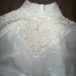 Elegant vintage White Lace Blouse